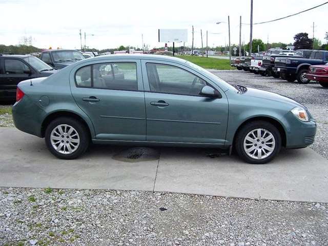 2010 Chevrolet Cobalt LT 4dr Sedan